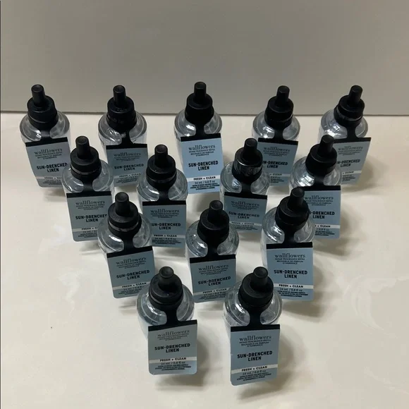 Bath & Body Works Wallflower Sun-Drenched Linen (Make Offer or Bundle) - Picture 2 of 4